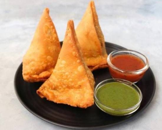 Vegetable Samosa (3 Pcs)